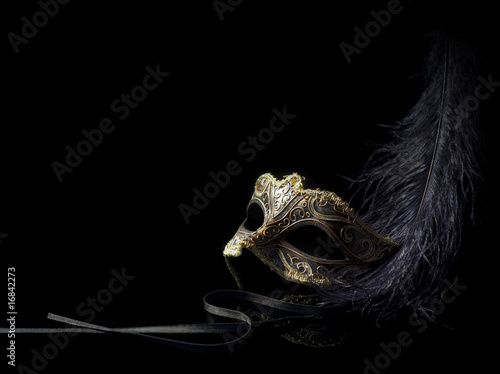 Murais de parede carnival mask isolated on black