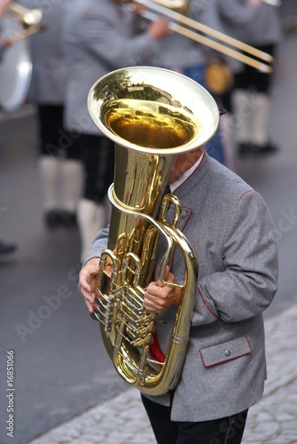 Tuba