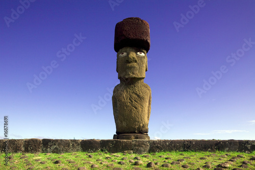 Easter island - Ahu Tahai photo