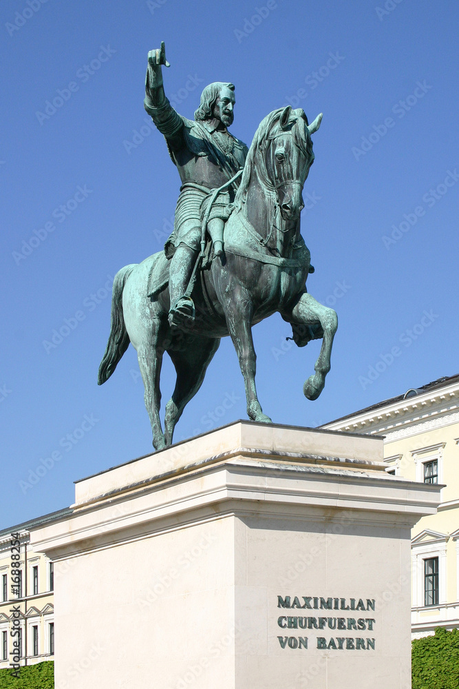 Reiterdenkmal Maximilian von Bayern in München Reiterdenkmal Maximilian von Bayern in München
