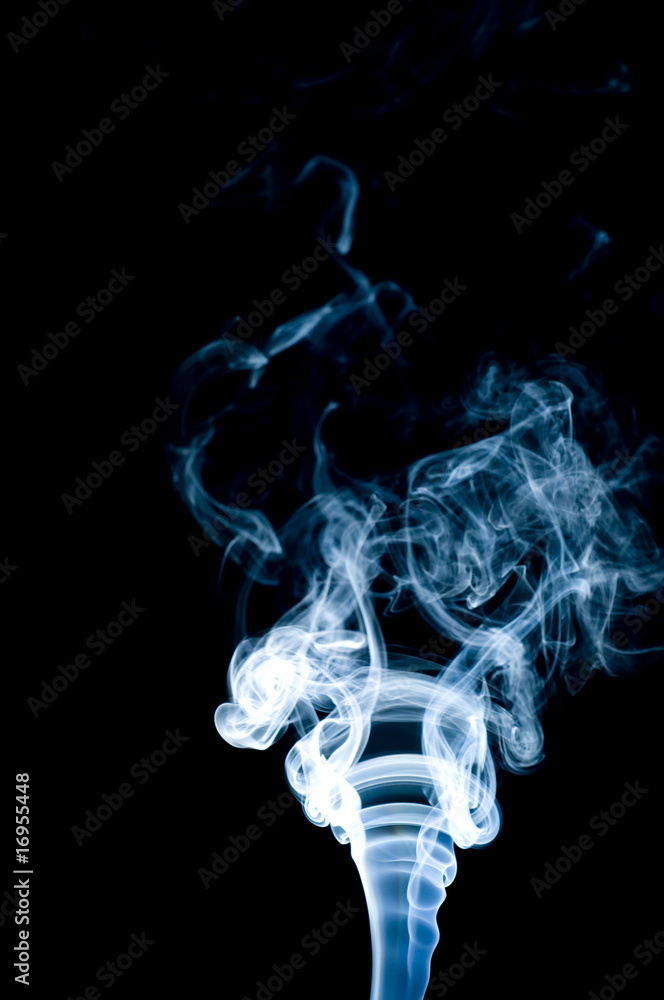 Fototapeta premium Fumo em forma de redemoinho