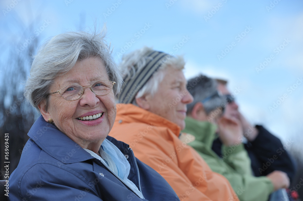 Seniorin an der Küste IV Seniorin an der Küste IV