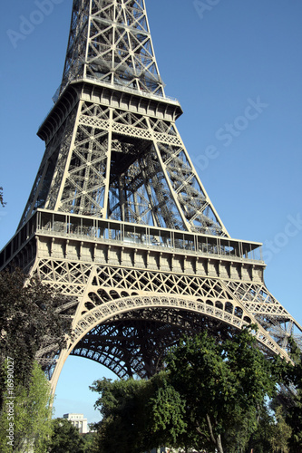 les deux premiers   tages de la Tour Eiffel  Paris