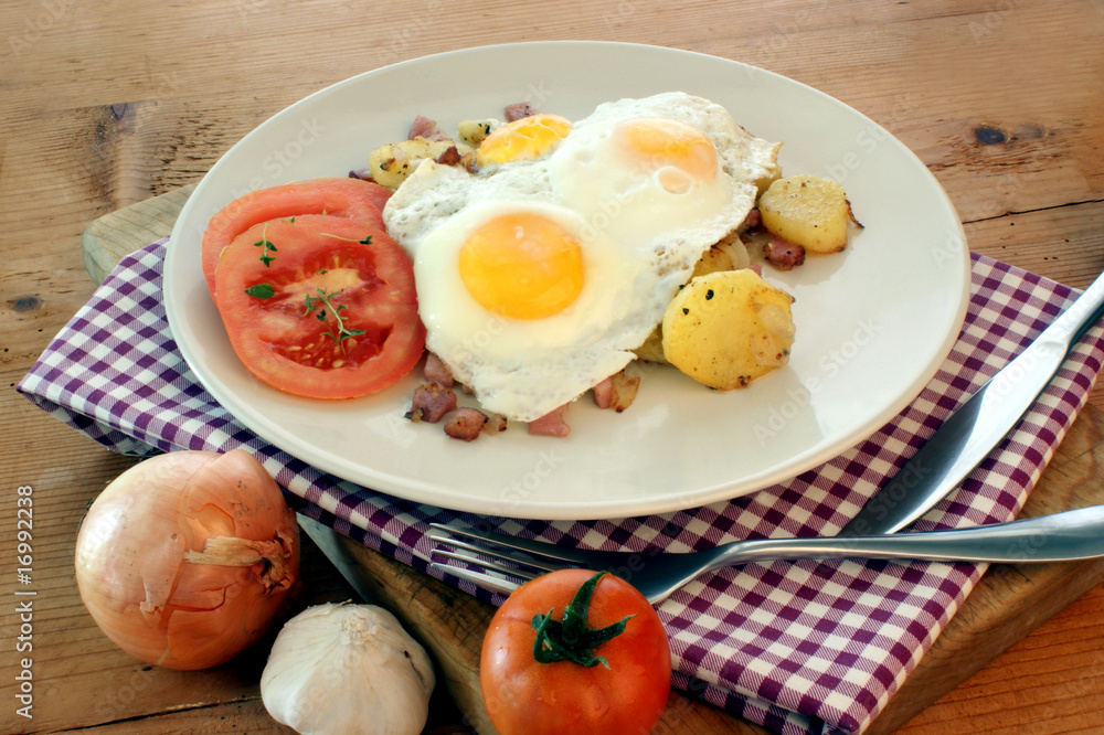 fried egg with organic potato and bacon fried egg with organic potato and bacon