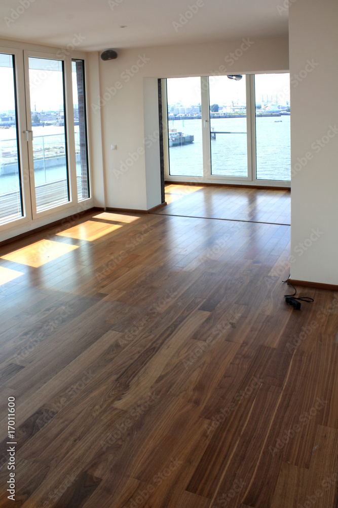 Fototapeta premium Leere Wohnung mit Meerblick
