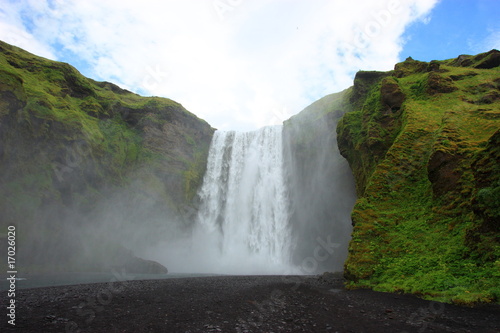 Bild auf Leinwand Waterfall skogafoss in iceland