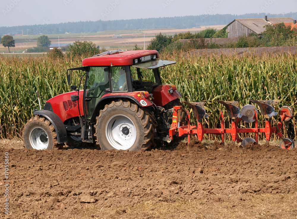 Obraz premium Bodenbearbeitung