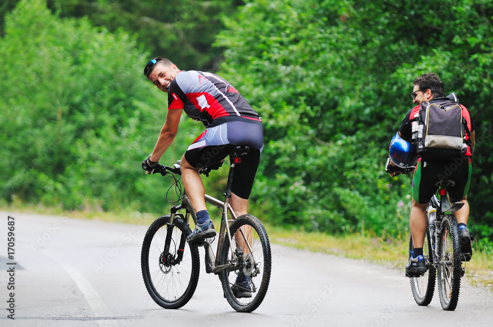 friendship and travel on mountain bike