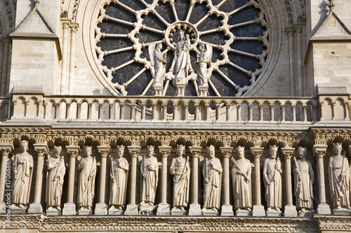 france; paris : notre-dame; façade