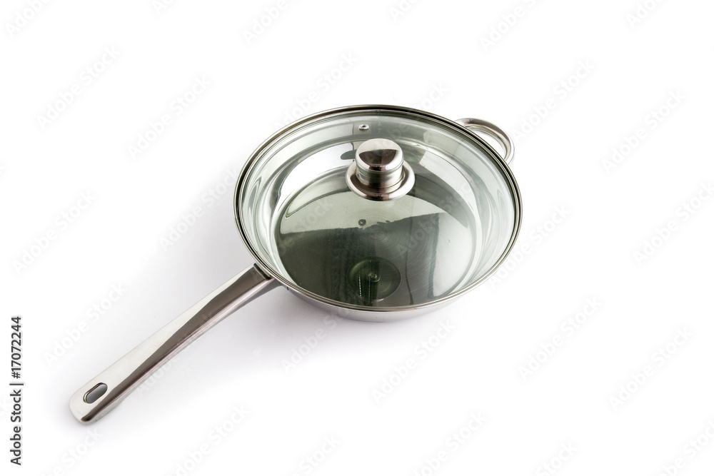 Poêle sauteuse avec couvercle sur fond blanc Poêle sauteuse avec couvercle sur fond blanc