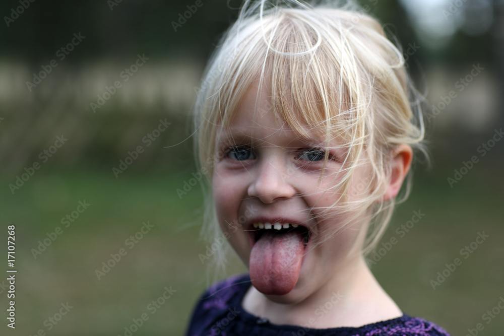 Kind und Zunge Kind und Zunge