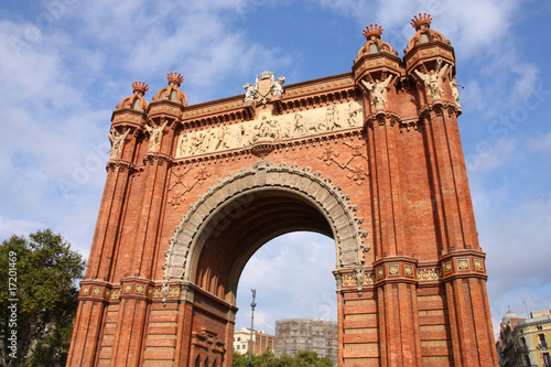 Barcelona - Triumphal Arch © Tupungato