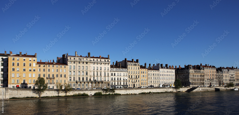 quais de saône lyonnais