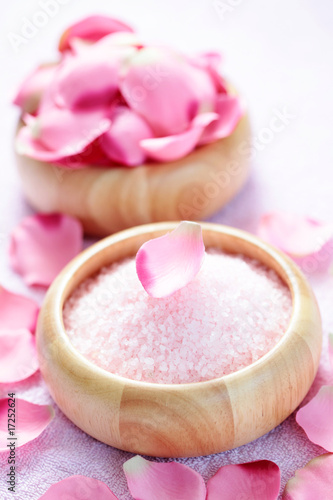 bath salt with rose