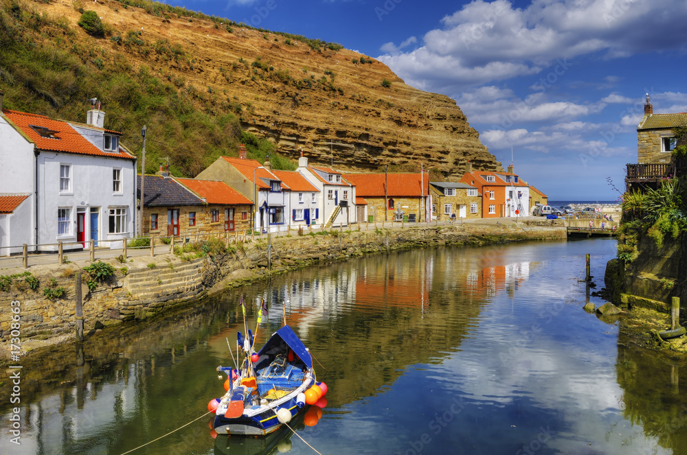 Obraz premium Staithes harbor