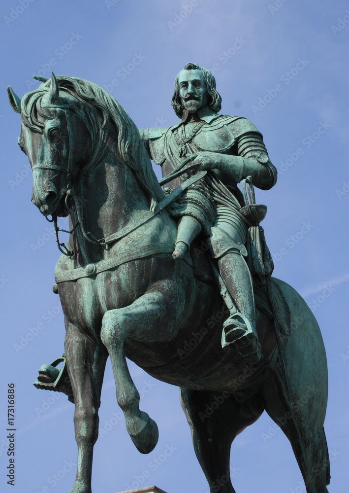 Monument Monument