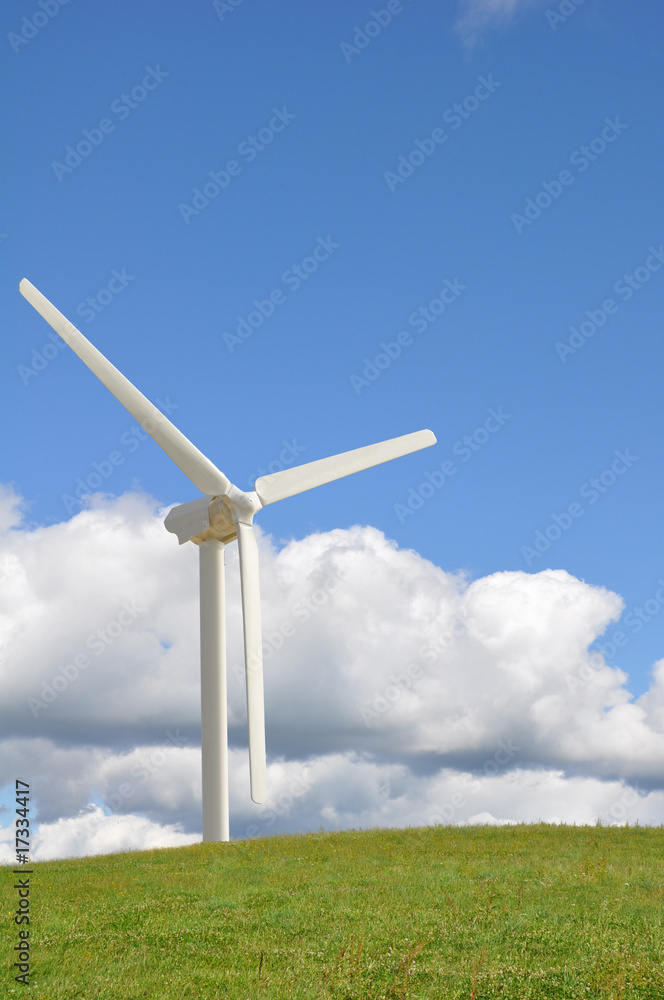 Fototapeta premium Eolienne dans un champs