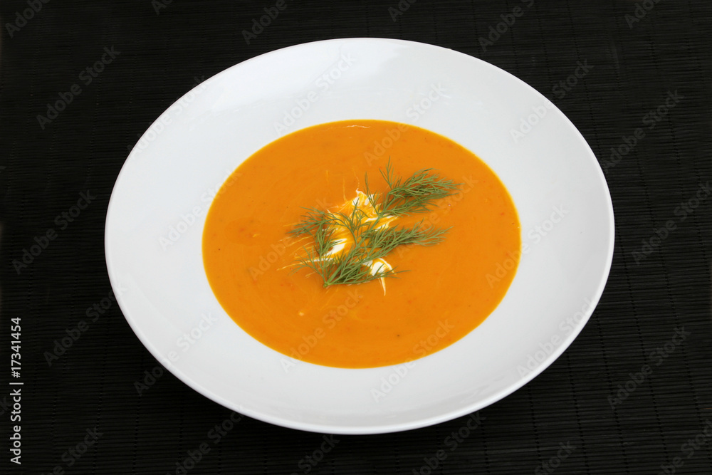Kürbiscremesuppe mit Dill und Creme Fraiche Kürbiscremesuppe mit Dill und Creme Fraiche