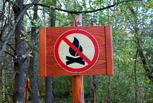 warning sign no fire in forest