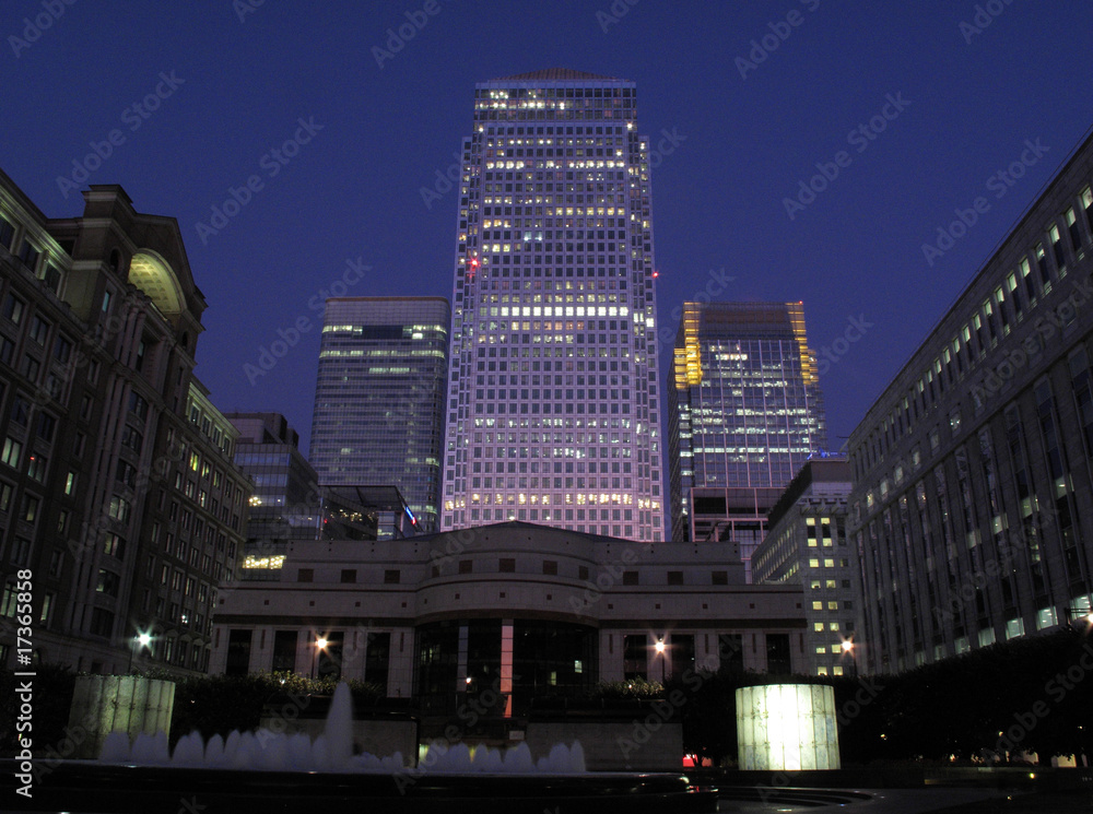 Night shot of Canary Wharf in Docklands