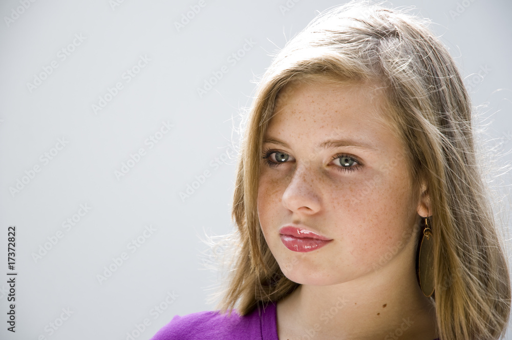 Fototapeta premium Jugendliche mit verträumten Blick