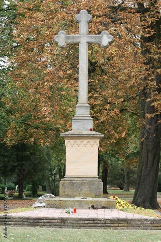 Gedenkstätte auf dem Friedhof