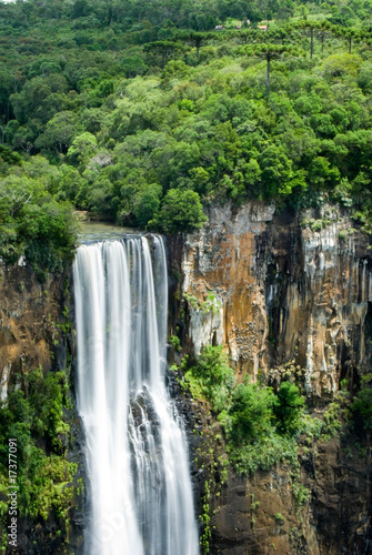 S  o Francisco  the waterfall highest of the south of Brazil.