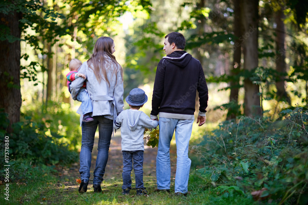 Fototapeta premium Autumn family