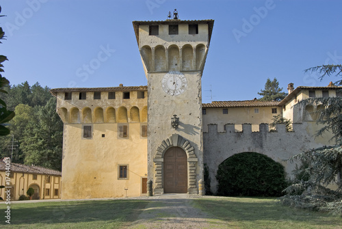 Toscana: Villa Medicea di Cafaggiolo 1 photo