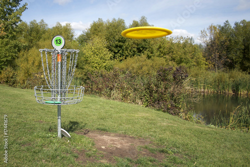 Frisbee Golf With Disc