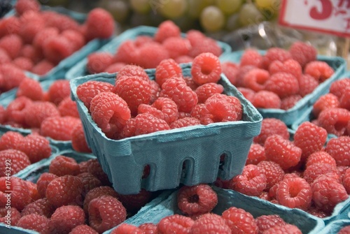 Wallpaper Mural Fresh raspberries Torontodigital.ca