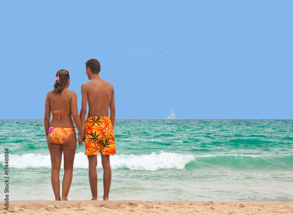 Fototapeta premium loving couple on the beach