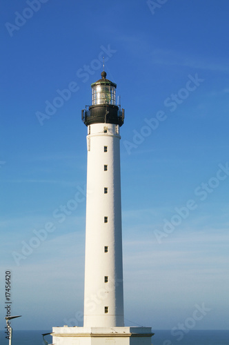 lighthouse © Maxim Loskutnikov