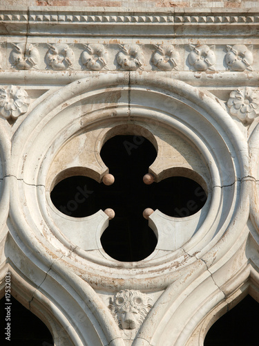 Obraz na plátně Venice - tracery from the Doge's Palace