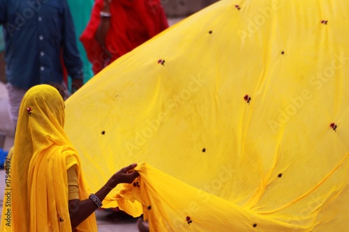 Donna, spazio e colore