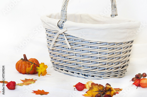 Autumn basket photo