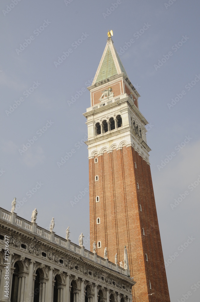 Campanile di San Marco in Venedig