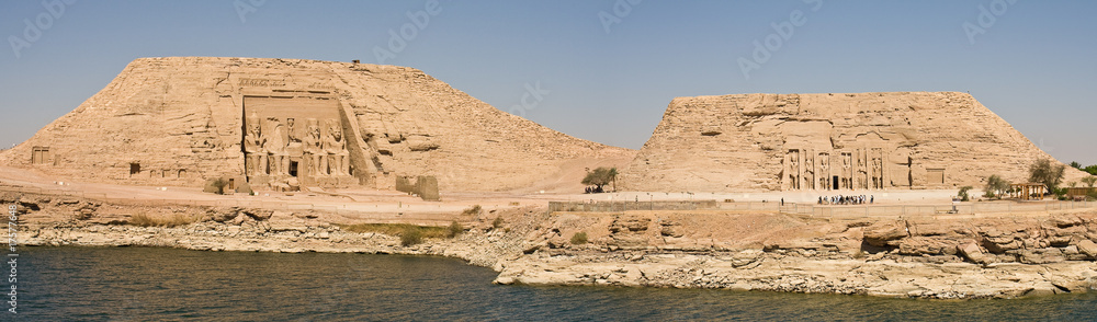 Seeblick auf Abu Simbel