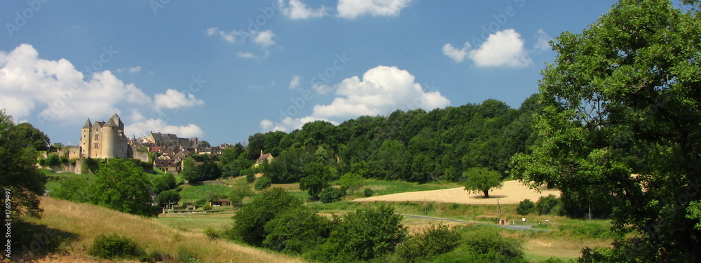 Salignac et son Château, Périgord, Quercy, Limousin
