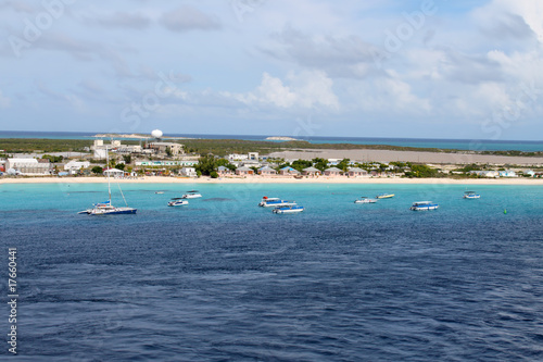 Bahamas beach © GVictoria