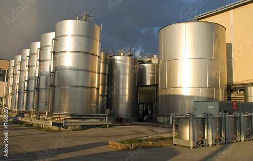 Serbatoi per il vino