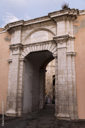Porta Cristina