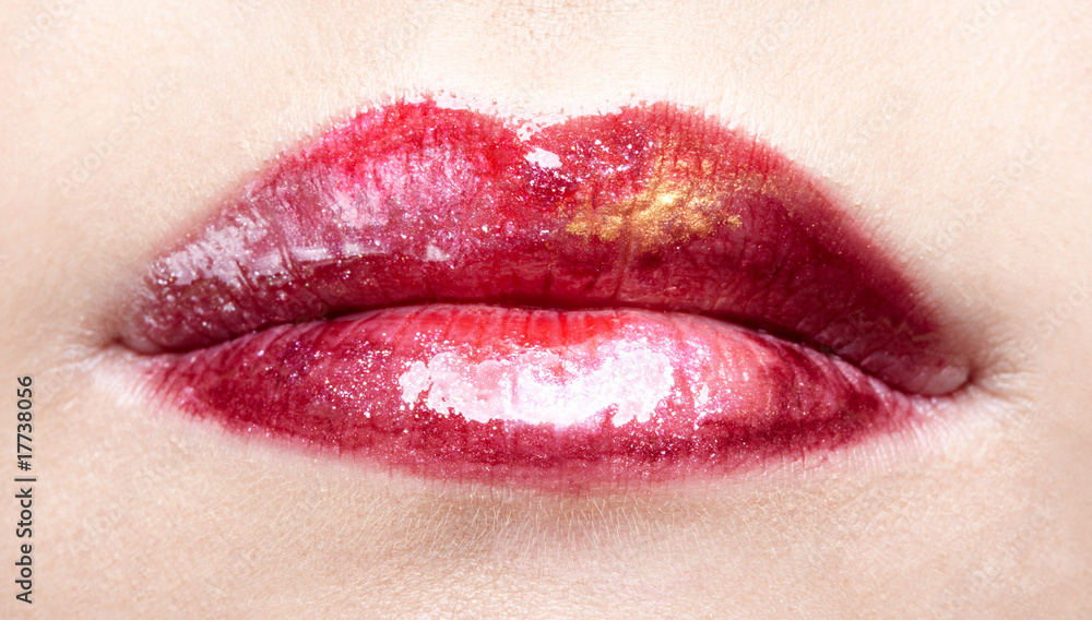 girl's lips girl's lips