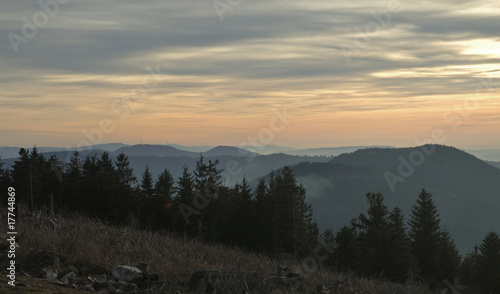 Schwarzwaldberge am Abend