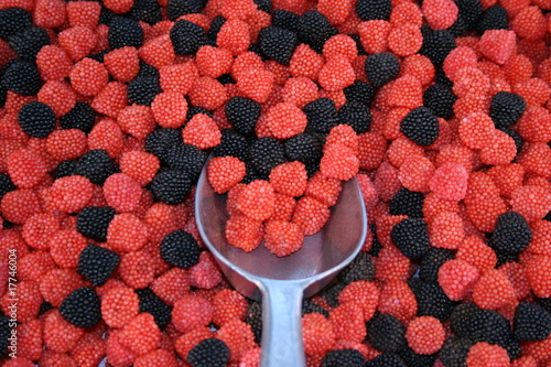 Fruchtgummis - Himbeeren und Brombeeren