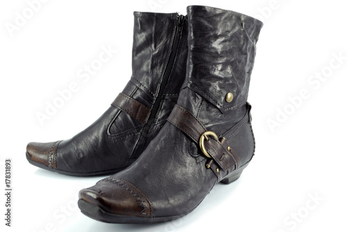 elegance leather boots