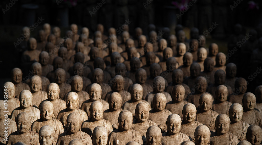 Naklejka premium Kamakura 1001 monks