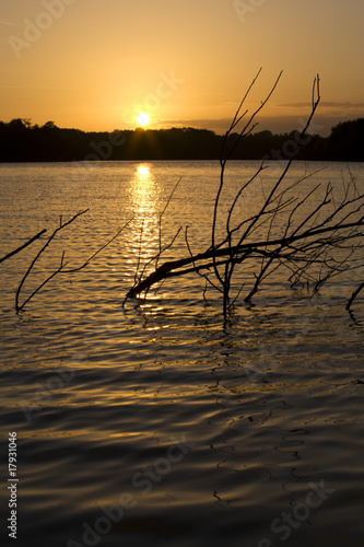 sonnenuntergang am see