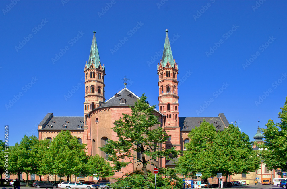 Der Rückseite des Würzburger Doms