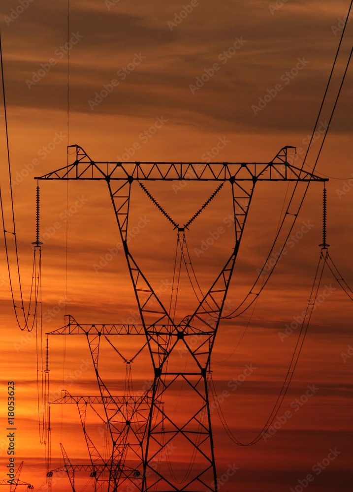 słupy energetyczne 108